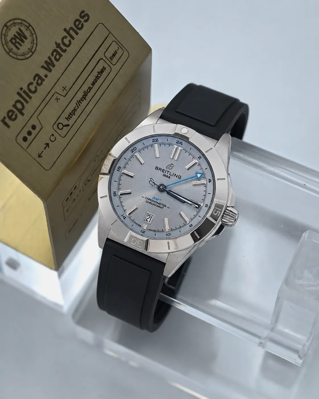 Super Clone Breitling Chronomat GMT P32398101C1S1 40mm Ice Blue Sunburst Dial Blue 24H GMT Hand B32 Movement BLS Factory Watch