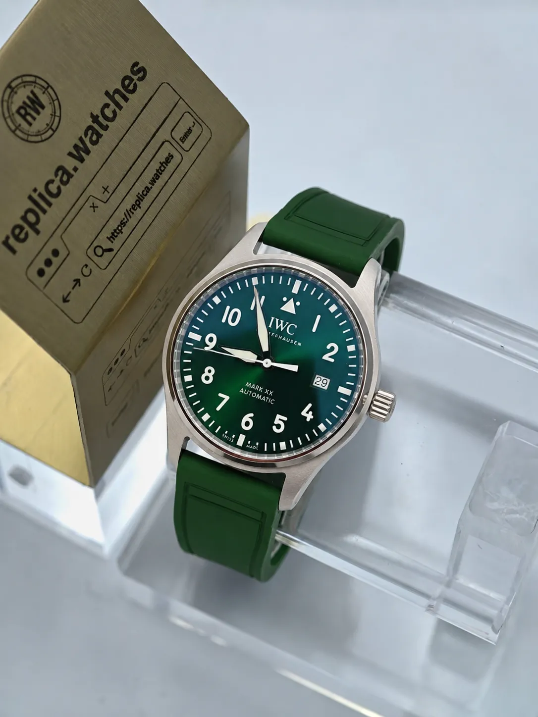 Super Clone IWC IW328205 Green Dial 40mm Mark XX Pilot Watch 32111 Movement Watchs