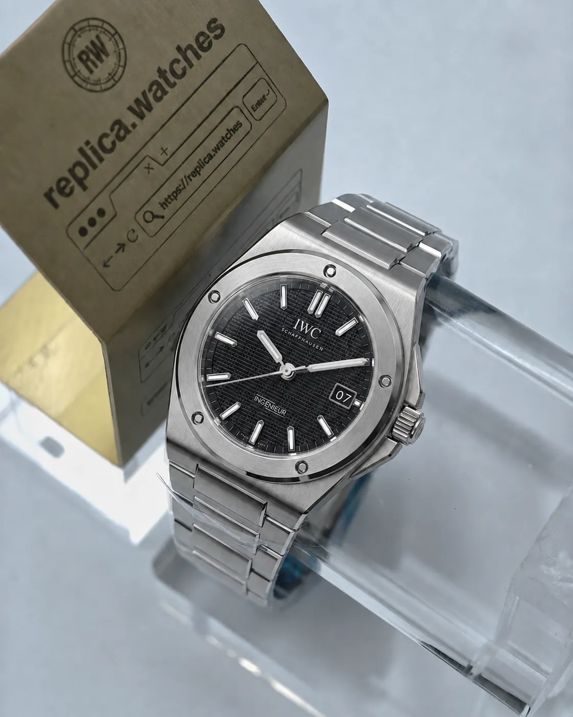 Super Clone IWC IW328901 Black Grid Dial 40mm Ingenieur Integrated H-Link Bracelet Watchs