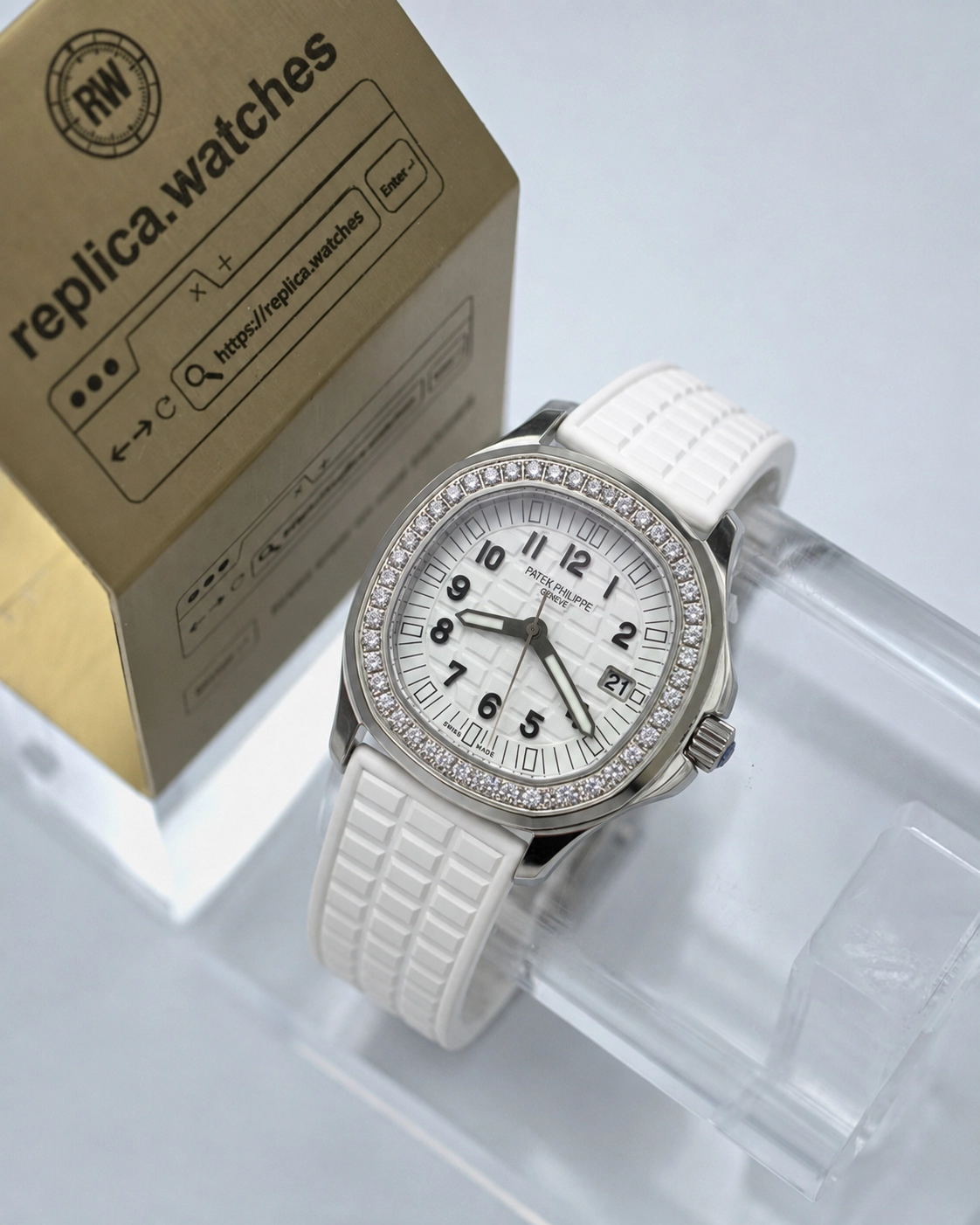 Super Clone Patek Philippe 5067A-011 White Dial 35.6mm Diamond Bezel Ladies Aquanaut Watchs
