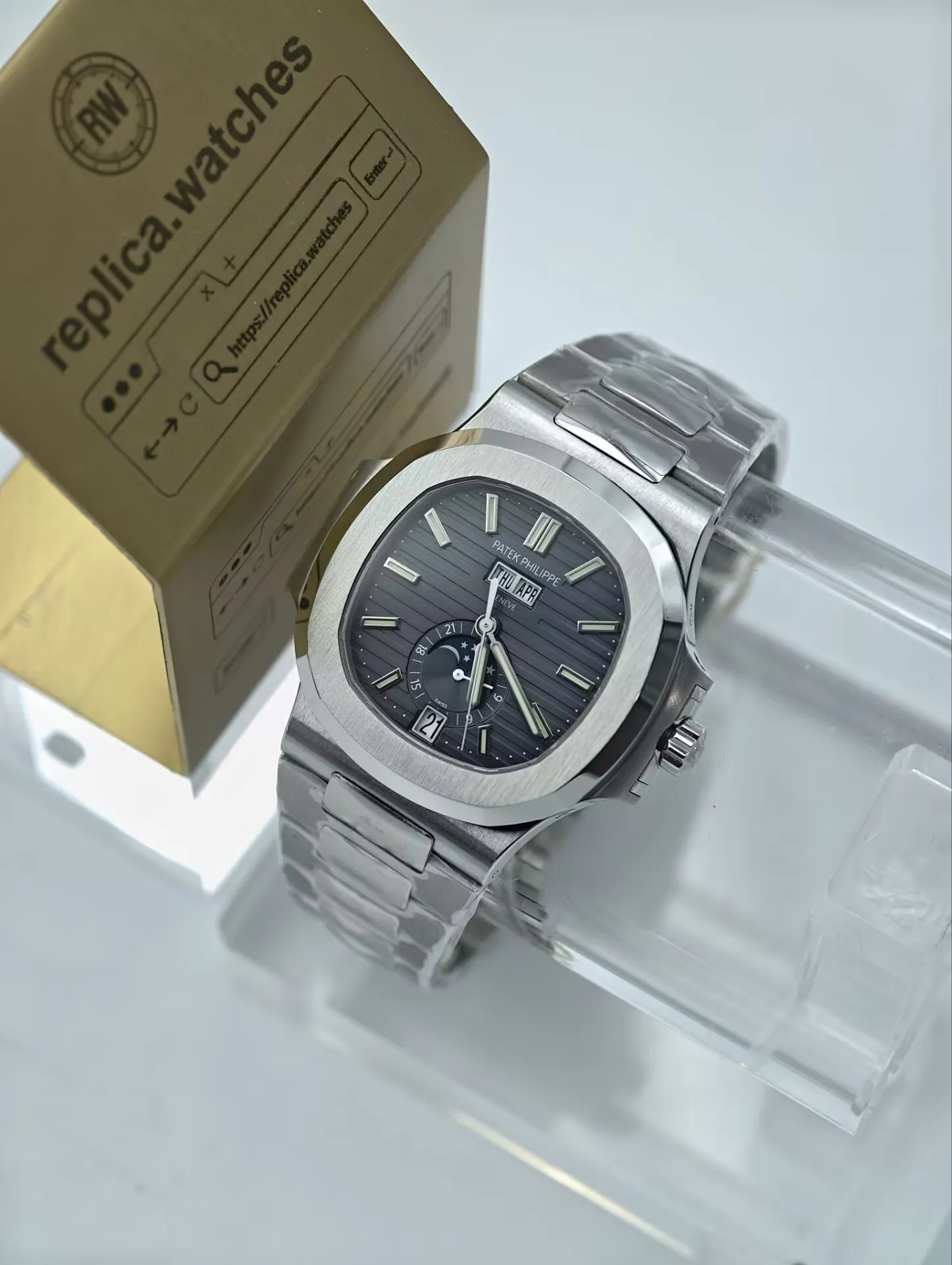 Super Clone Patek Philippe Nautilus 5726/1A-001 40.5mm Blue Dial Annual Calendar Moon Phase Luxury Watchs