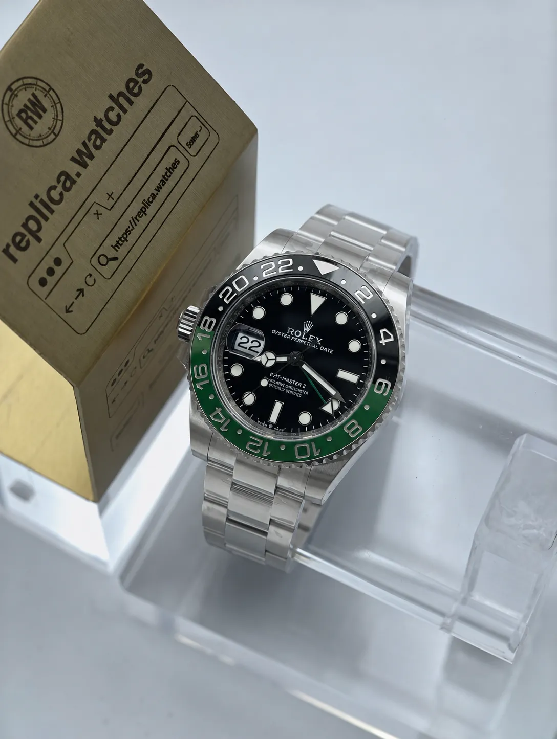 Super Clone Rolex GMT‑Master II M126720VTNR‑0001 40mm Black Dial Black Green Ceramic Bezel Left Hand VS Factory Watch