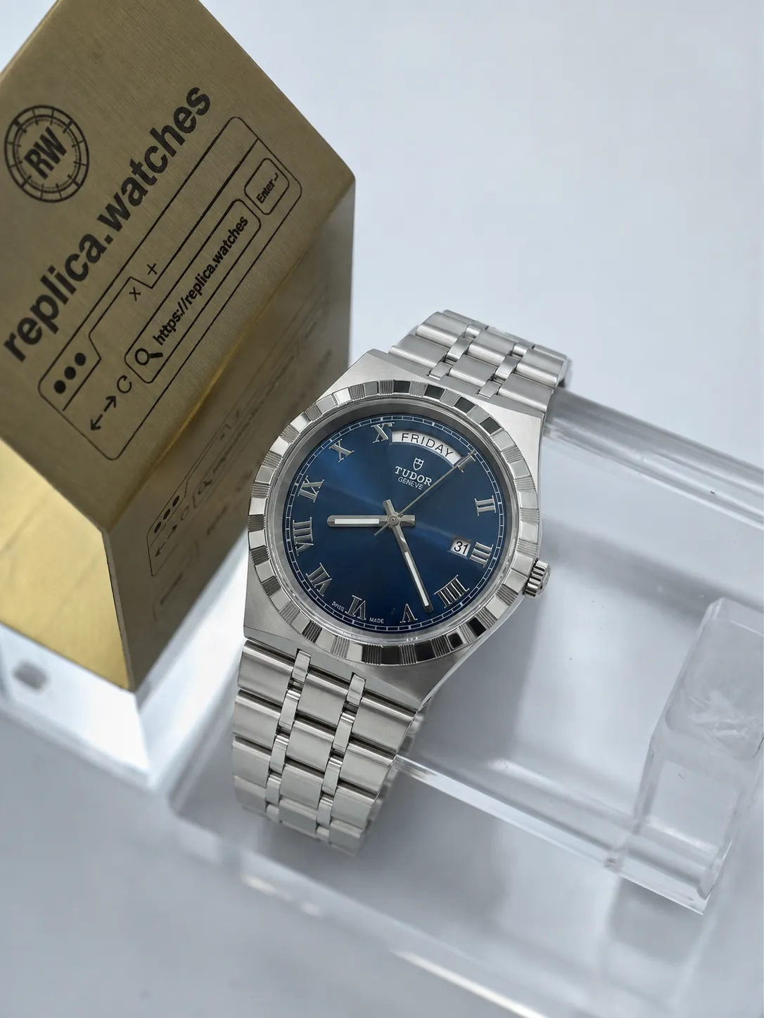 Super Clone Tudor Royal M28600-0005 41mm Blue Sunburst Dial Roman Numerals 2834 Movement V7 Factory Watch