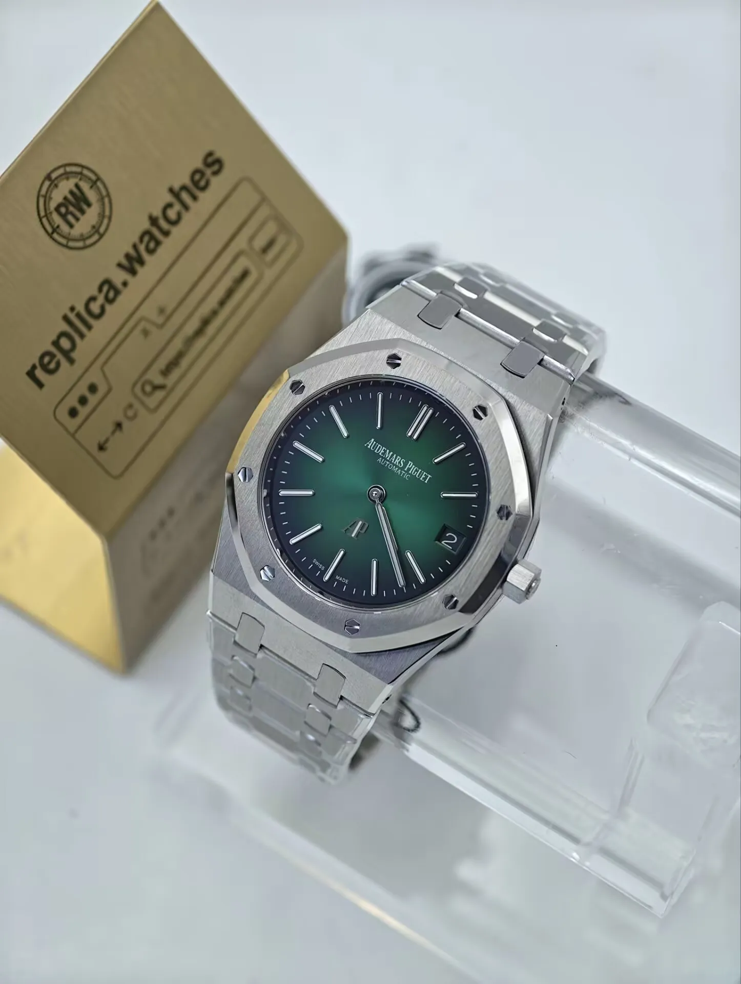 Audemars Piguet Royal Oak 39mm 16202PT.OO.1240PT.01 7121 Movement Green Gradient Dial Replica Watch