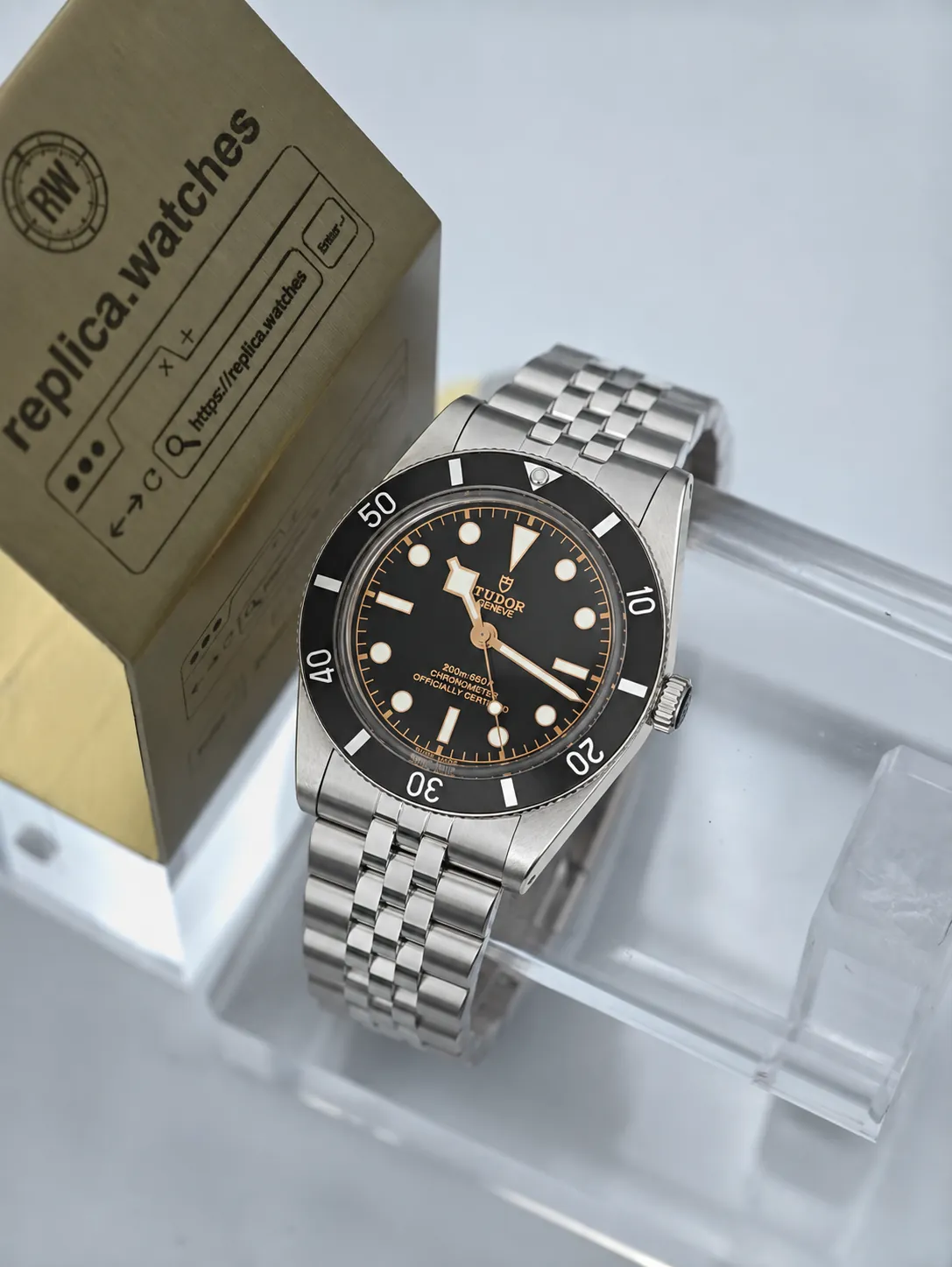 Tudor Black Bay 54 M79000N-0001 37mm Replica MT5400 Movement Stainless Steel Three-Link Bracelet Watch