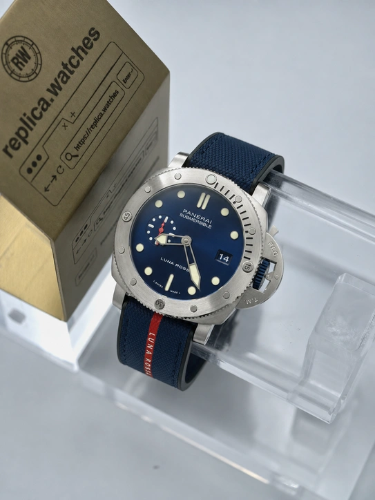Panerai Super Clone Watches Submersible Quarantaquattro Luna Rossa PAM01391 42mm Clone P900