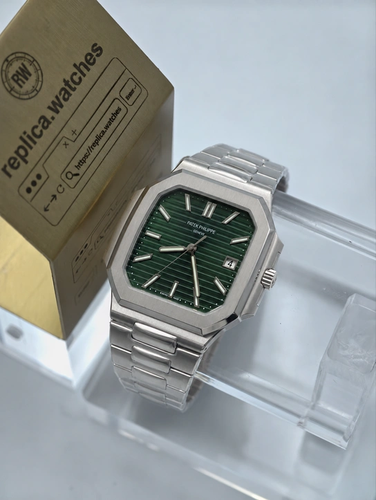Patek Philippe Cubitus 5821/1A-001 Super Clone Watch with Green Dial, Steel Case & Clone 26-330 SC Automatic Movement