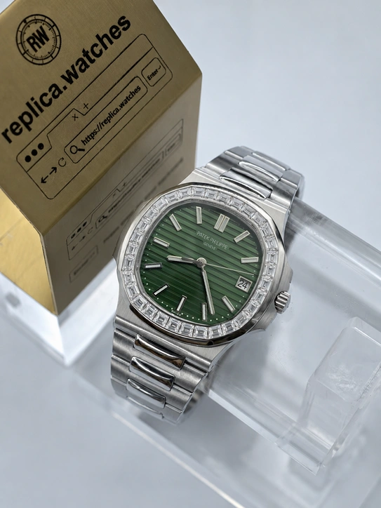 Patek Philippe Super Clone Watches 1:1 Nautilus 5711/1300A Green Dial Synthetic Diamond Bezel 316L Steel 40mm