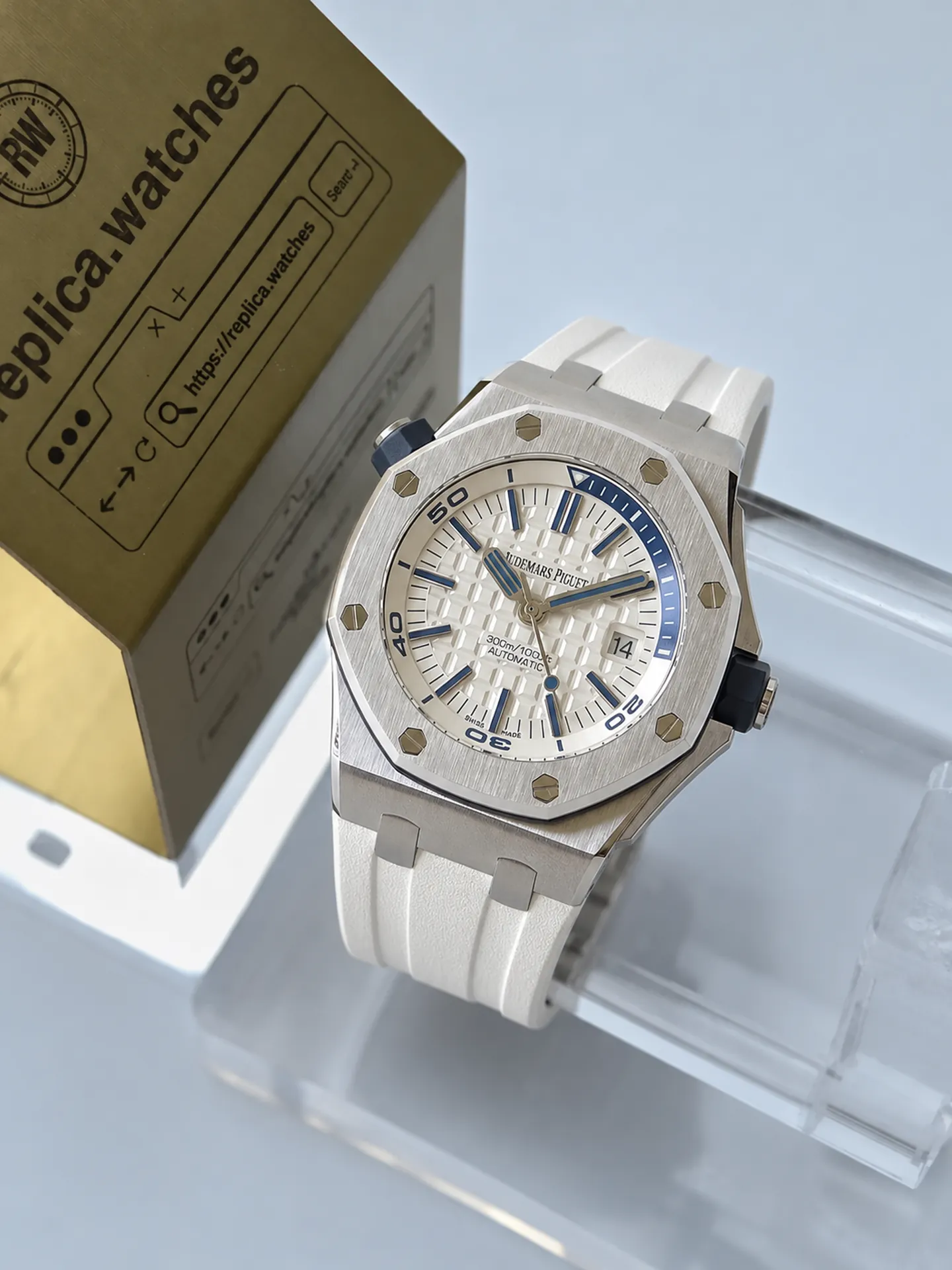 Replica Audemars Piguet Royal Oak Offshore Diver 15710ST.OO.A010CA.01 White Dial 42mm Blue Markers Watch