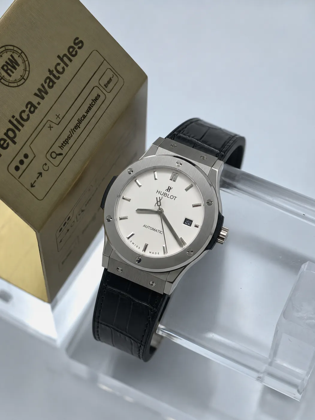 Replica Hublot Classic Fusion 542.NX.2611.LR 42mm Titanium White Dial 1110 Movement Black Leather Strap HBF