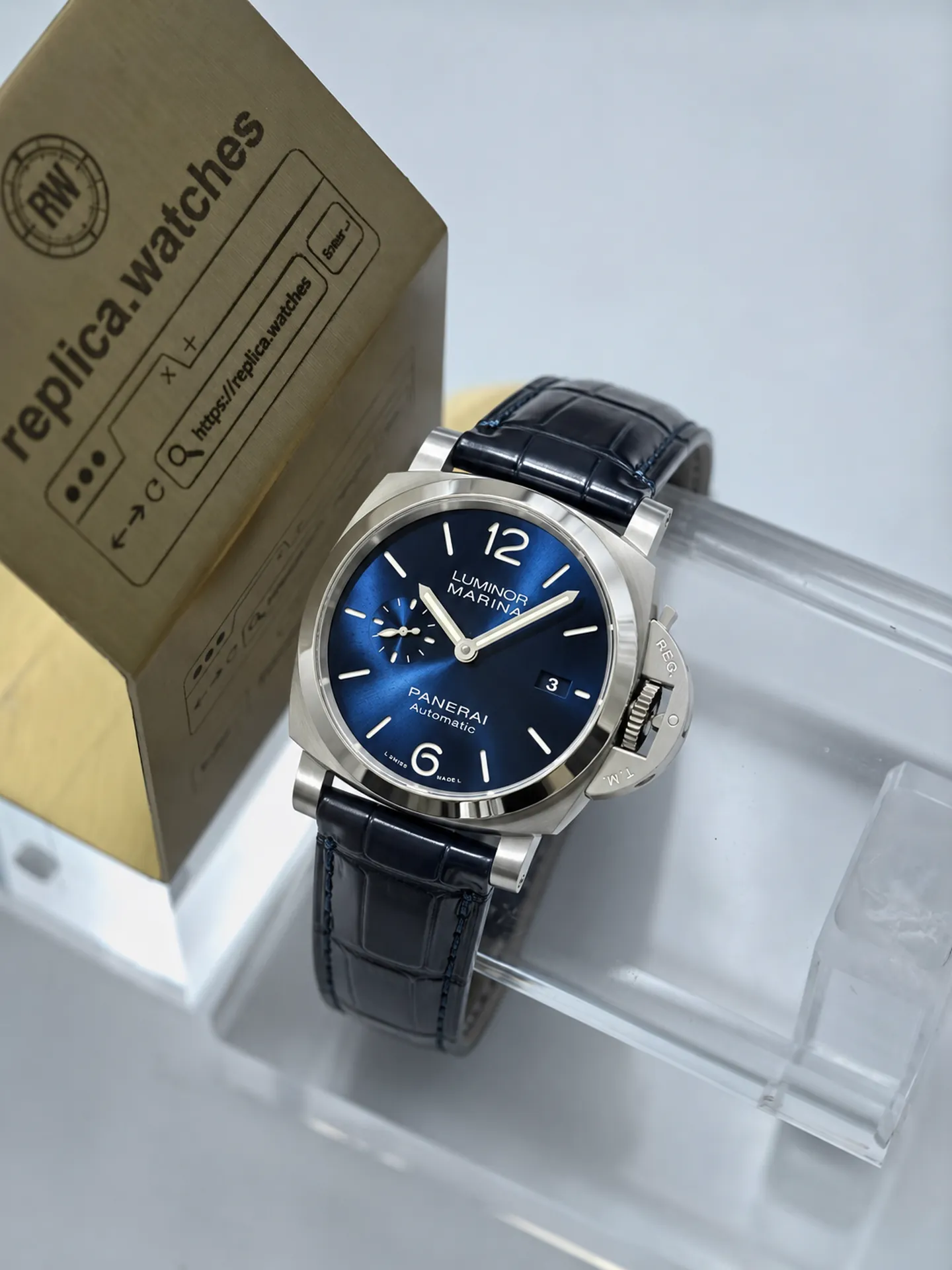 Replica Panerai Luminor Marina PAM01393 Blue Sunray Dial 42mm Steel Automatic Watch