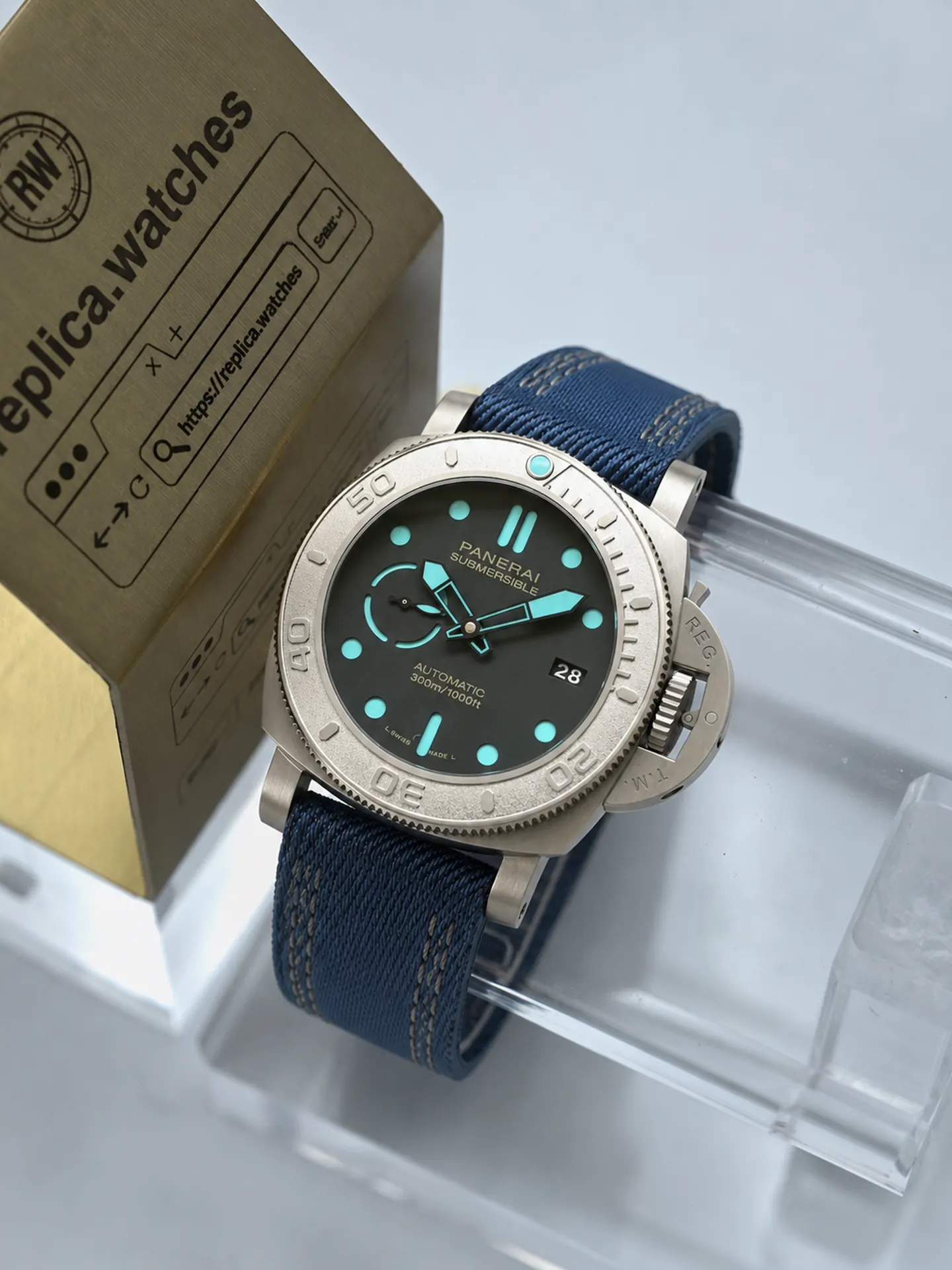 Replica Panerai Submersible Mike Horn PAM00985 Blue Markers 47mm EcoTitanium Special Edition Watch