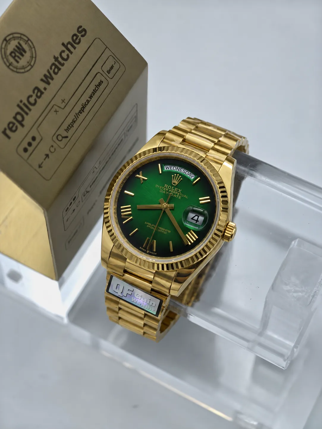 Super Clone Rolex Day‑Date M128238‑0118 36mm Gradient Green Dial Gold Roman President Bracelet Heavy‑Weight Watch
