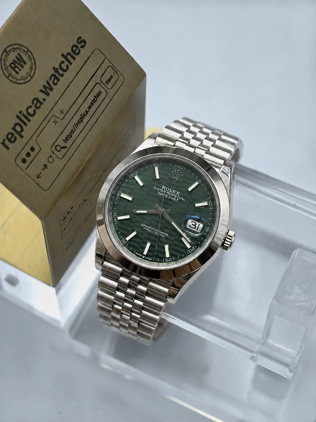 Replica Rolex Datejust M126300-0022 41mm Mint Green Fluted Motif Dial Jubilee 3235 Watch VS Factory