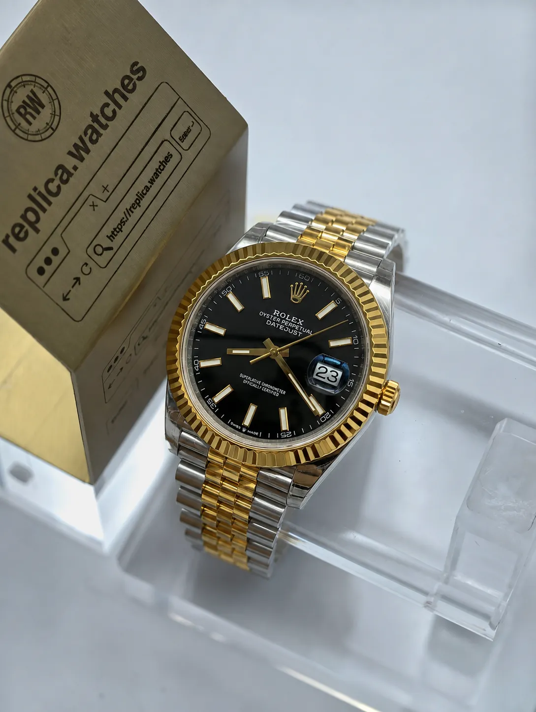 Replica Rolex Datejust M126333-0014 41mm Black Sunburst Dial Gold Fluted Bezel Jubilee 3235 Watch VS Factory