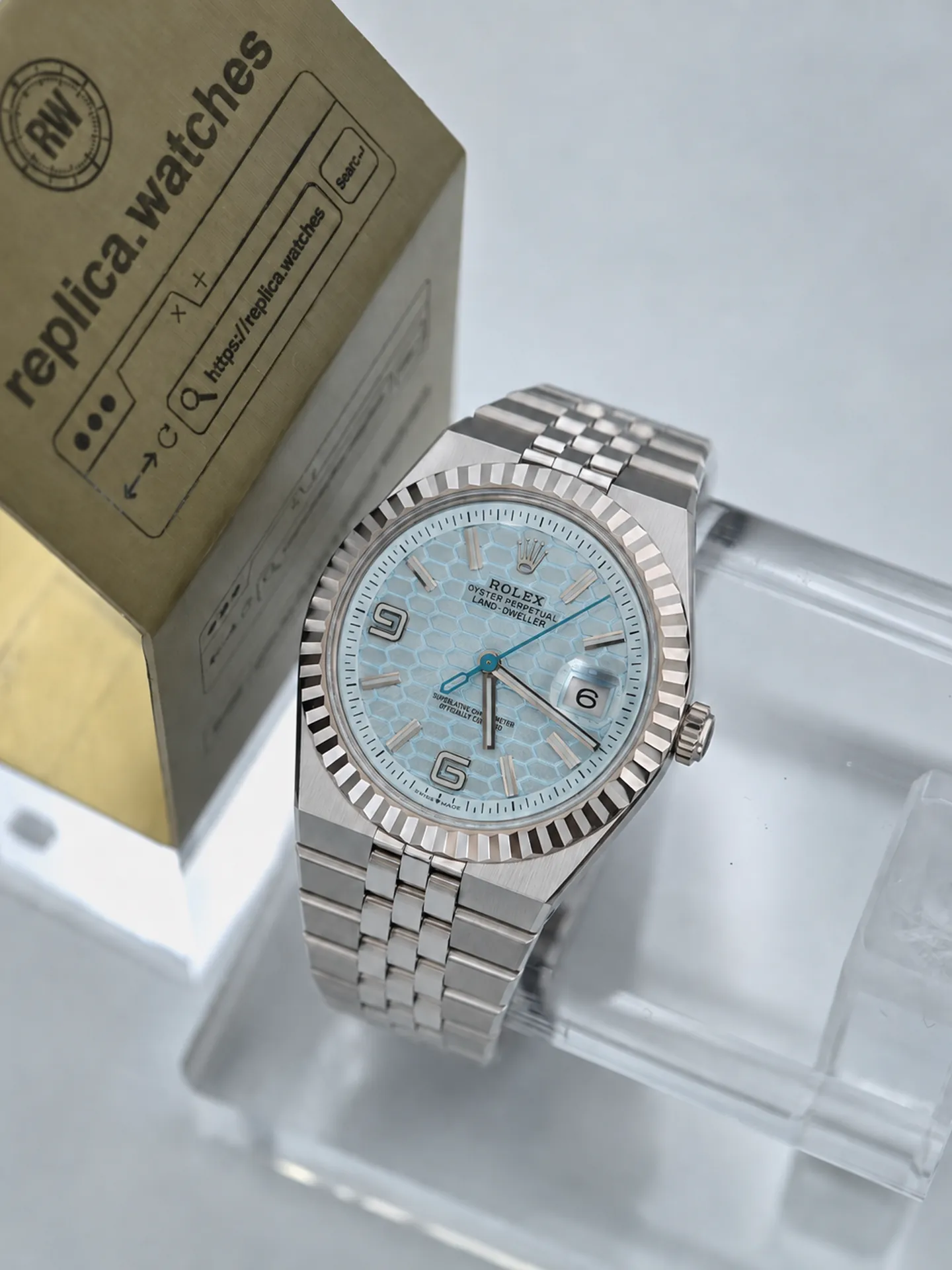 Replica Rolex Land-Dweller M127336-0001 Ice Blue Honeycomb Dial 40mm Heavy Version 8+ Factory Watch
