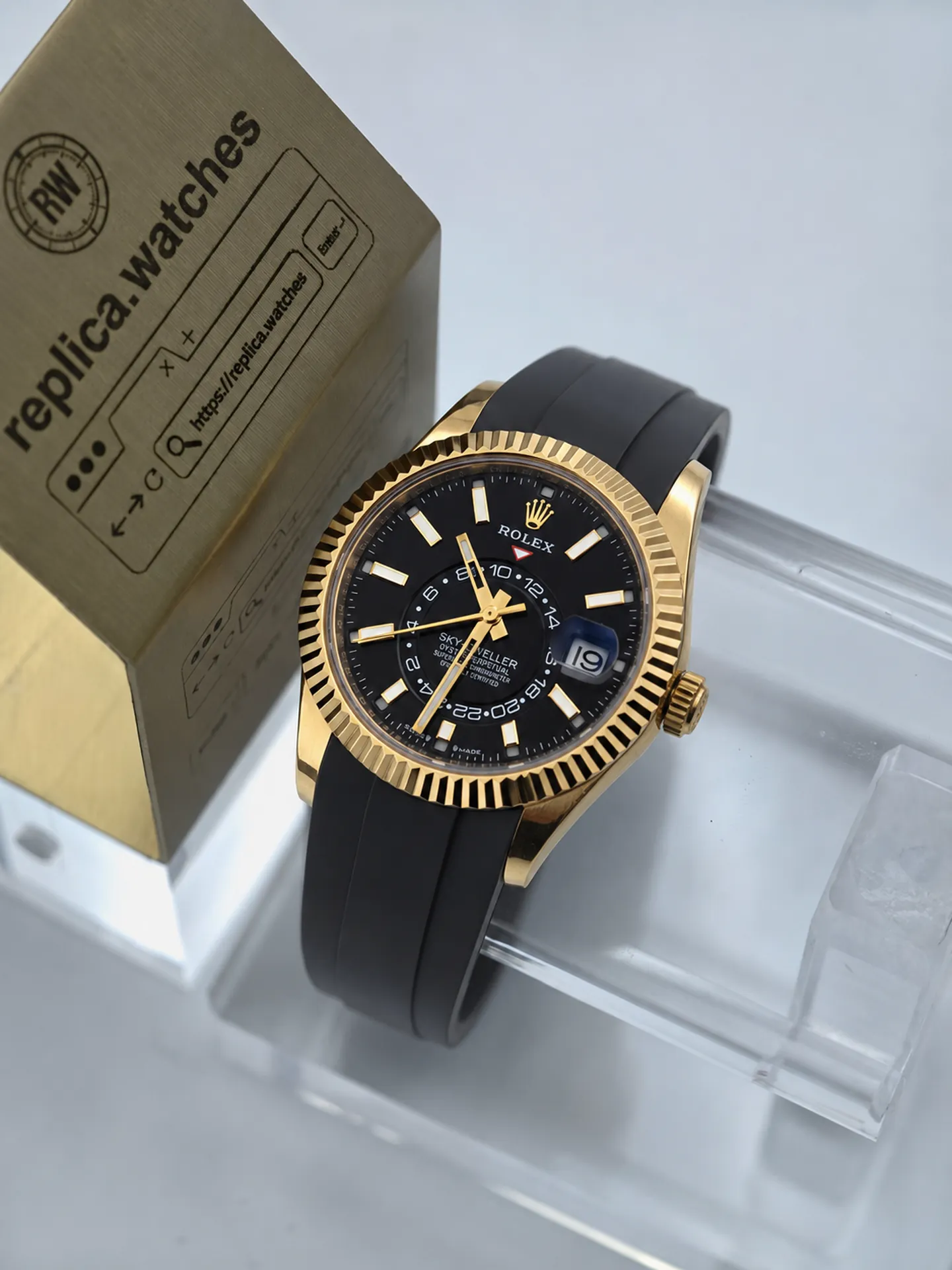 Replica Rolex Sky-Dweller M336238-0002 Black Dial 42mm Yellow Gold Heavy Version Z Factory Watch