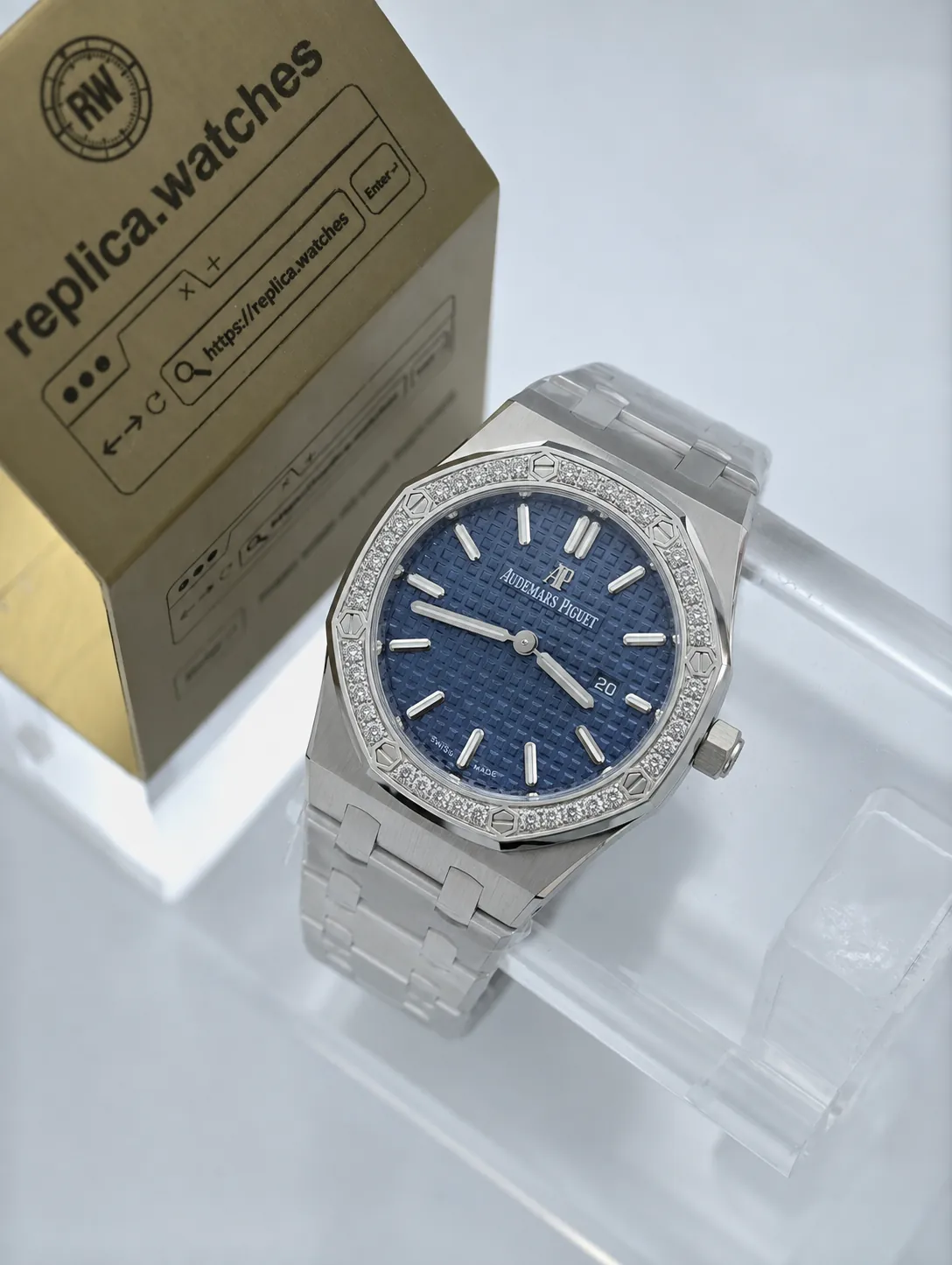 Audemars Piguet Royal Oak 67651IP.ZZ.1261IP.01 33mm Quartz Diamond Bezel Blue Sports Replica Watch