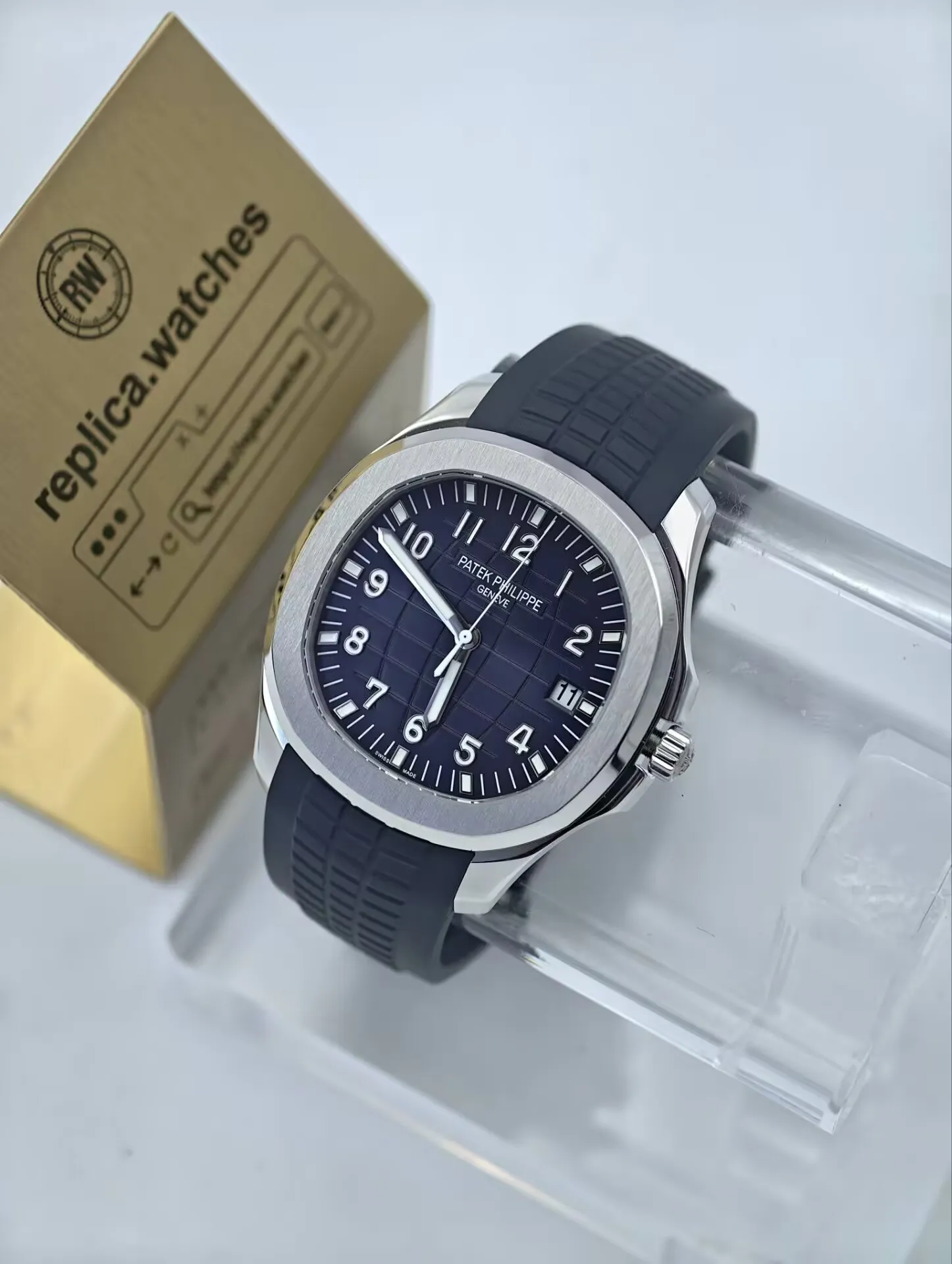 Patek Philippe Aquanaut 5168G-001 42.2mm 330 SC Movement Blue Grid Dial DDF Replica Watch