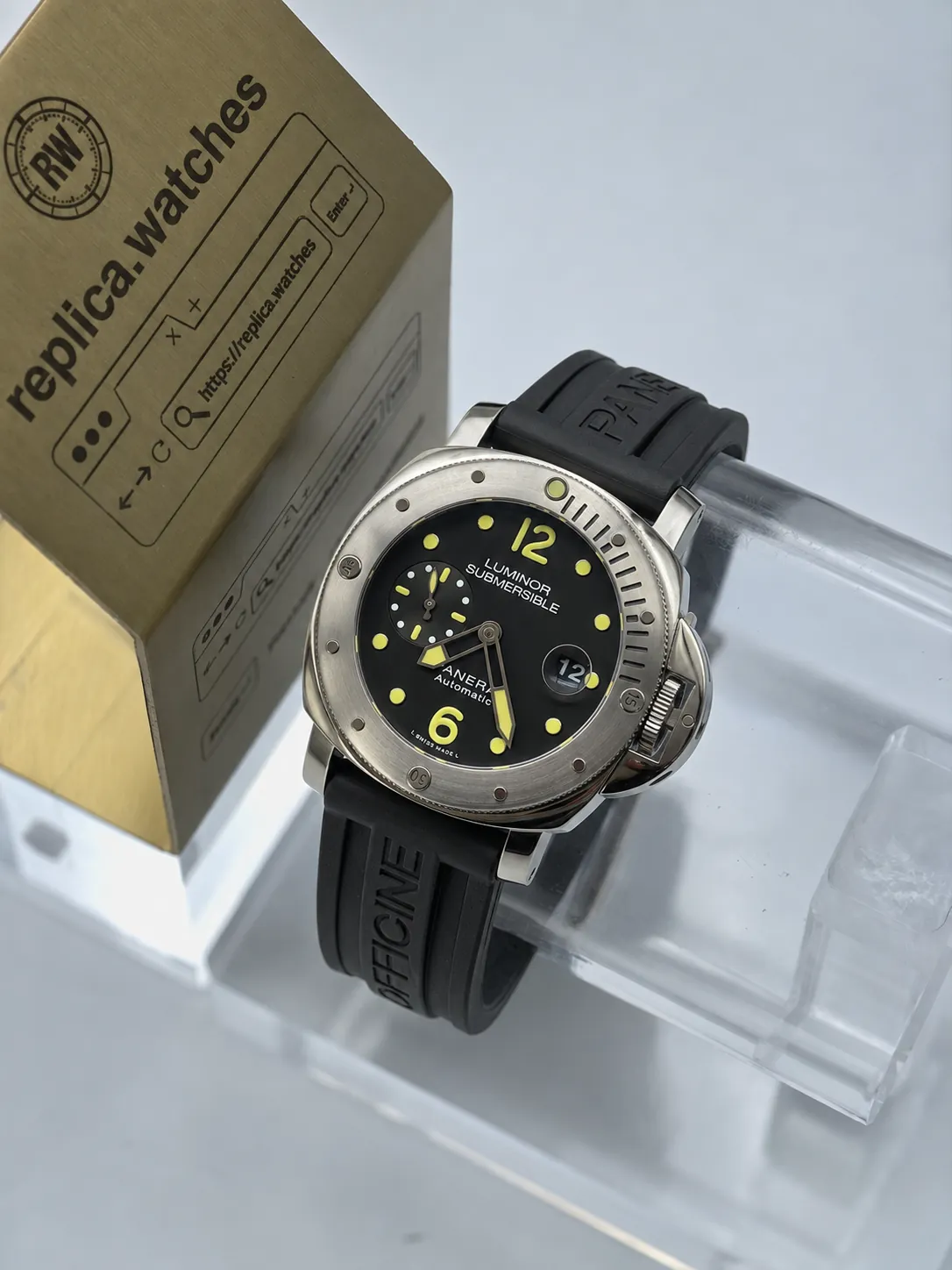Panerai Submersible PAM01024 Automatic Movement 44mm Black Dial Sports Super Clone Watch