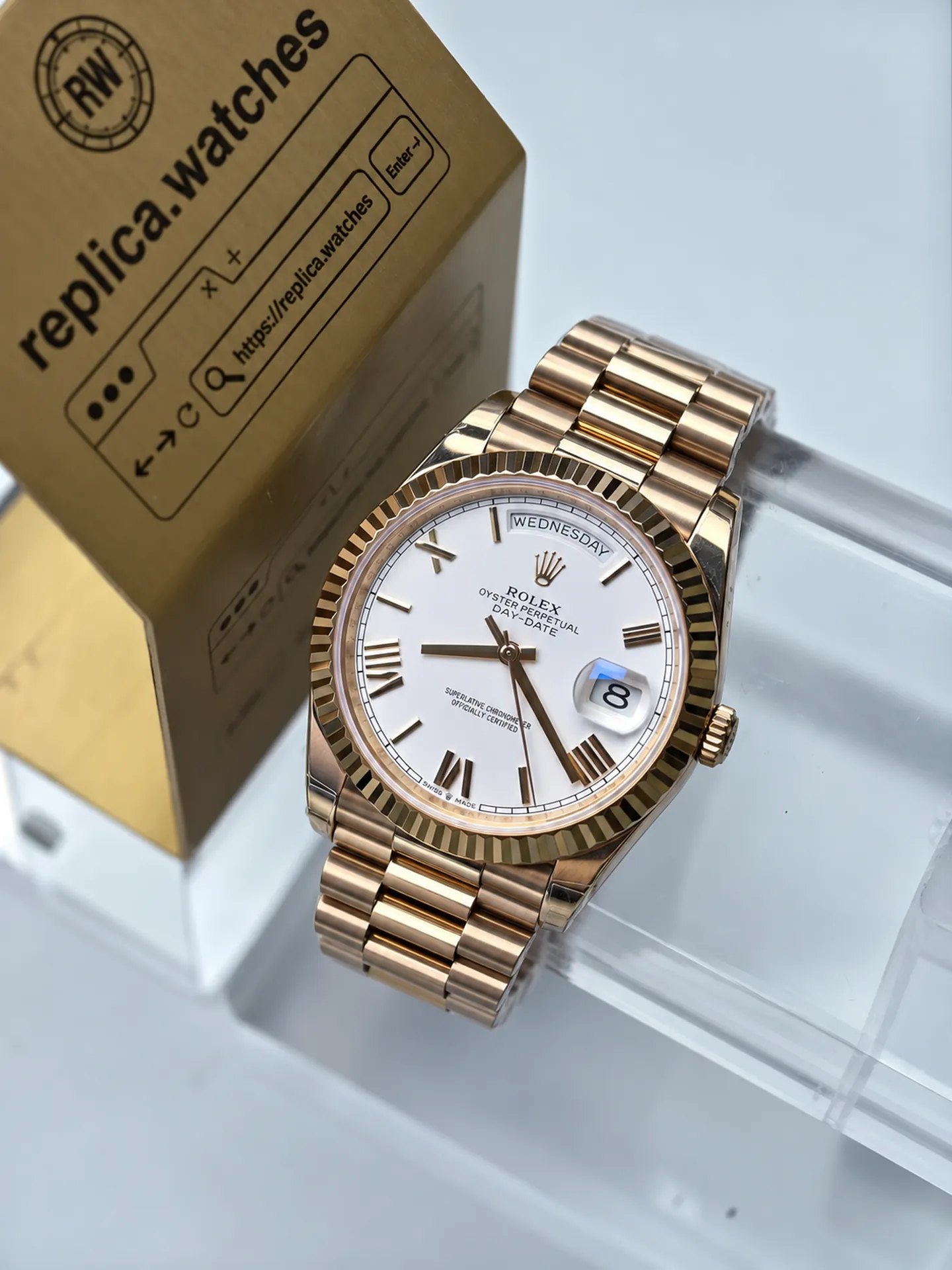 Replica Rolex Day-Date M228238-0042 White Roman Dial 40mm Yellow Gold 3255 Weighted Watch
