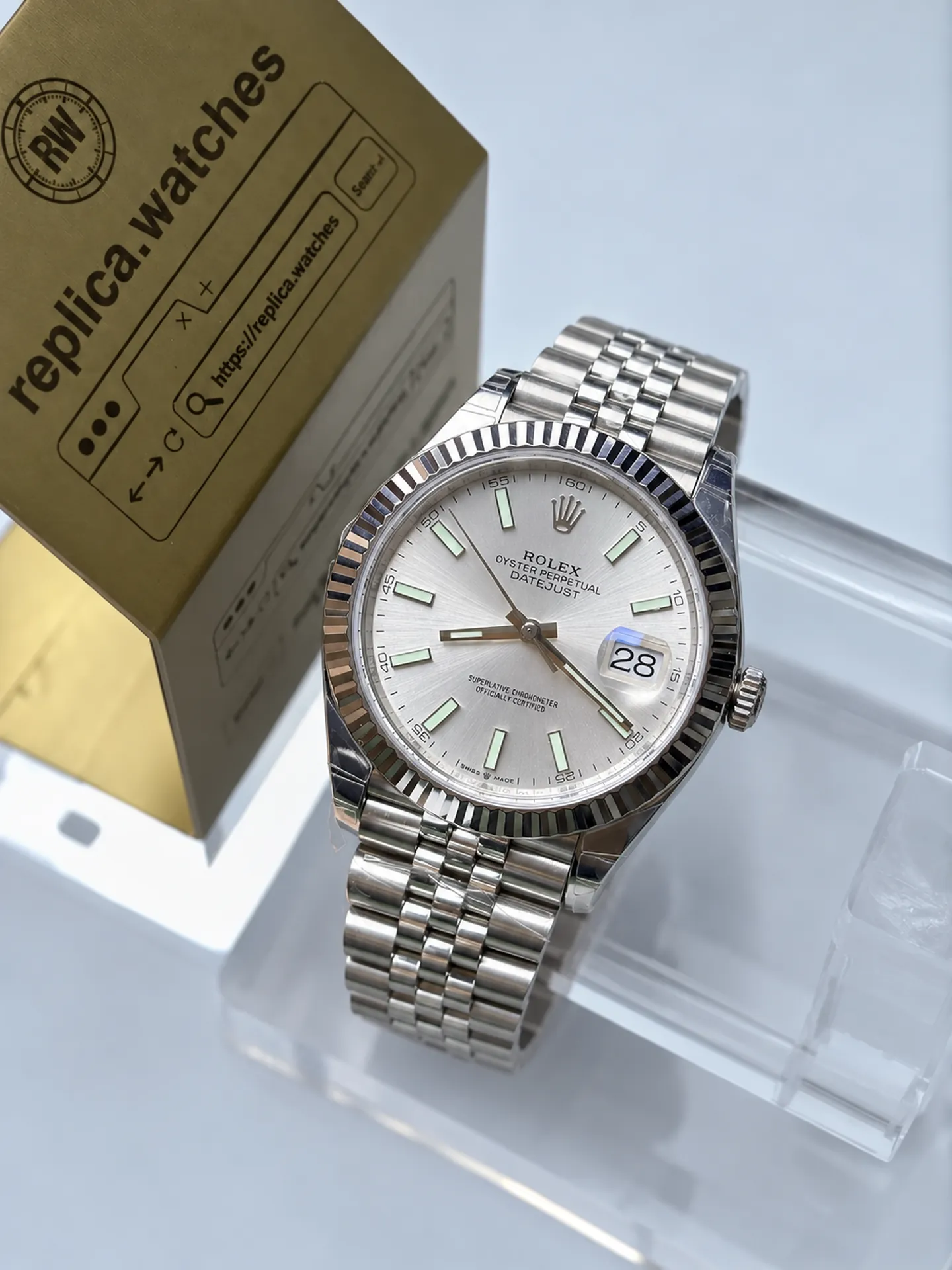 Replica Rolex Datejust M126334-0004 Silver Dial 41mm Jubilee 3235 Weighted Watch