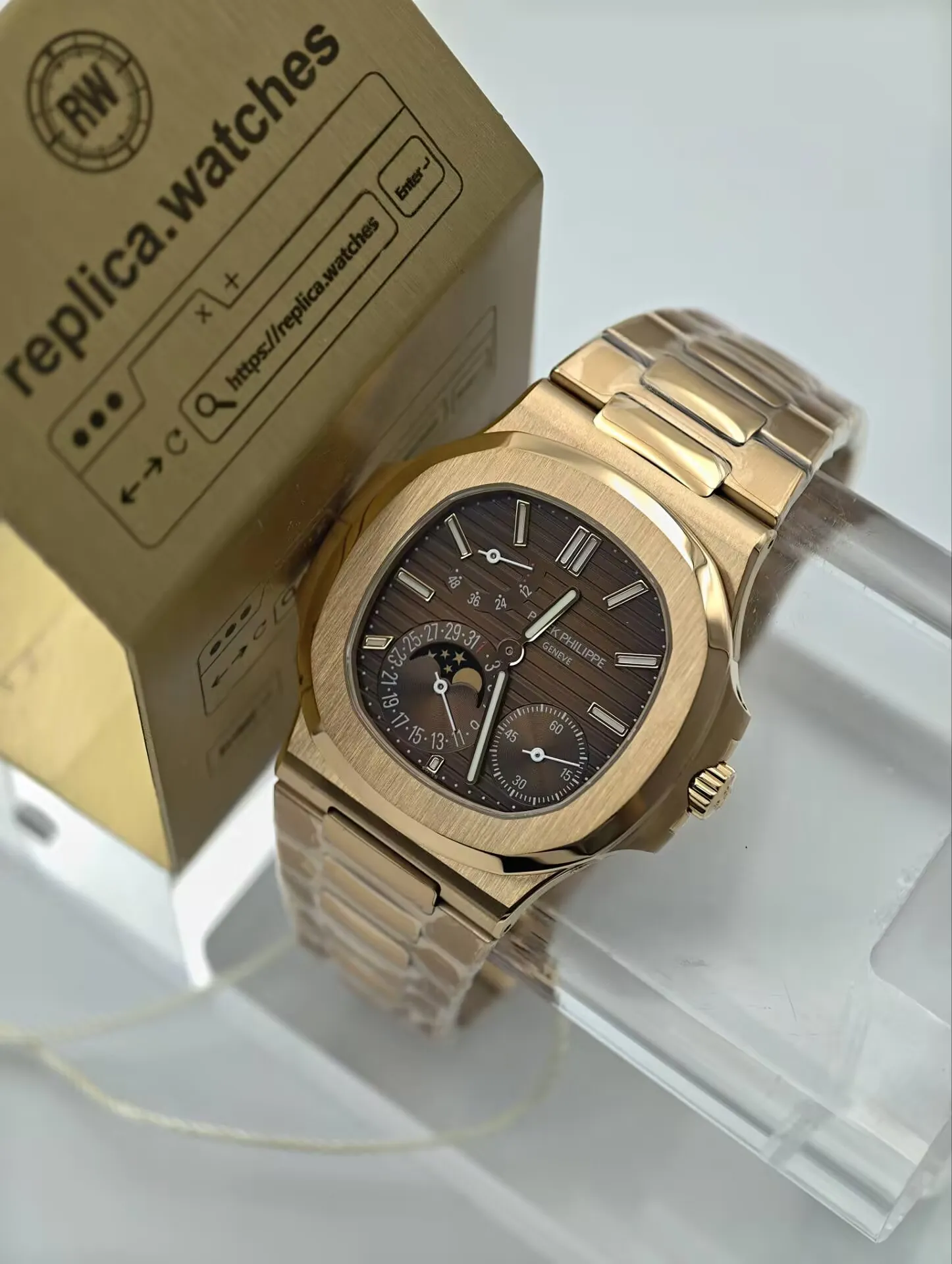 Patek Philippe Nautilus 40mm 5712/1R-001 Moonphase Luxury Replica Watch
